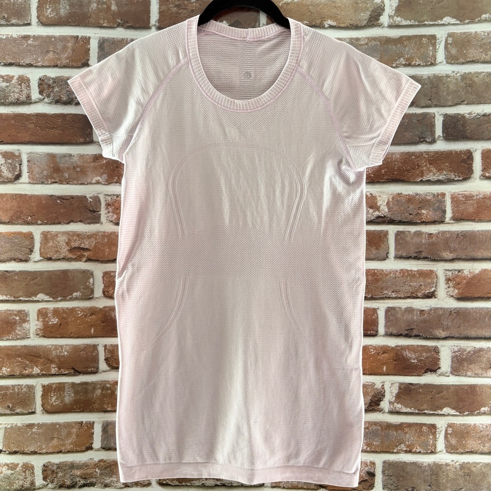 Lululemon Athletica Short Sleeve Swiftly Tech, Light Pink, Size 8